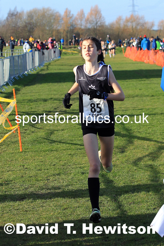 Girls under-13s 2022 Northern Cross Country Champs., Pontefract. Photo: David T. Hewitson/Sports for All Pics
